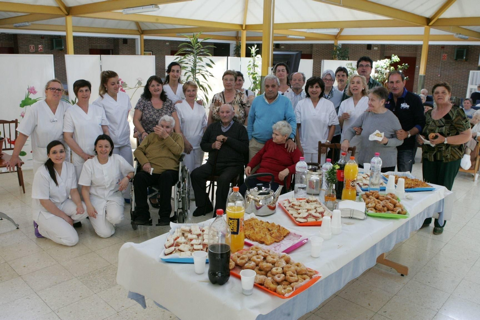 La fiesta también incluyó foto de familia.