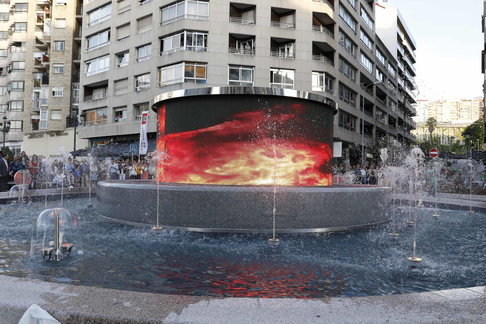 La inaguración de la nueva fuente en Rosalía de Castro // LANFOCO