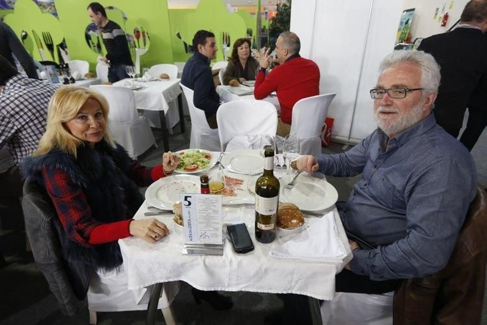 Ourense. 06-03-15. Local. Xantar.
Amelia, Julio. Acea da costa
Foto: Xesús Fariñas