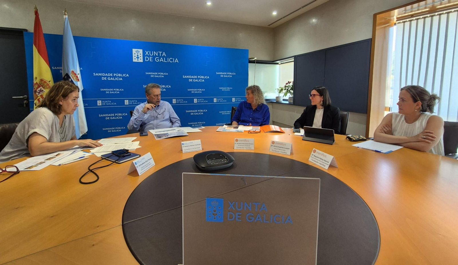 Reunión entre la Xunta de Galicia y la Fundación Meniños.