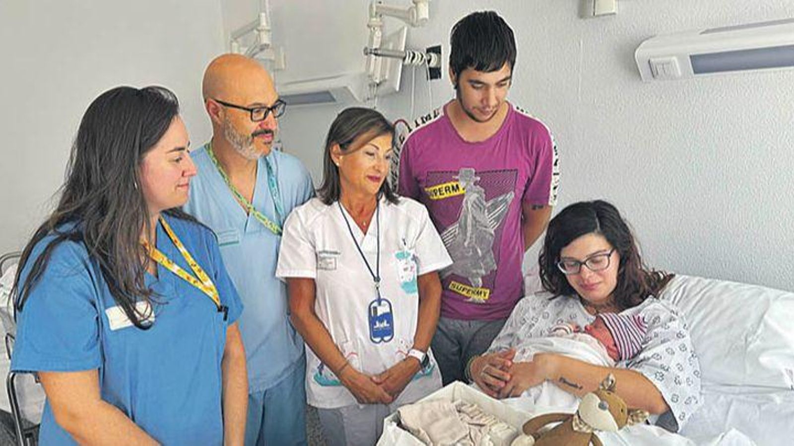 Lidia Santos foi a primeira muller en dar a luz nas novas instalacións do Materno Infantil.