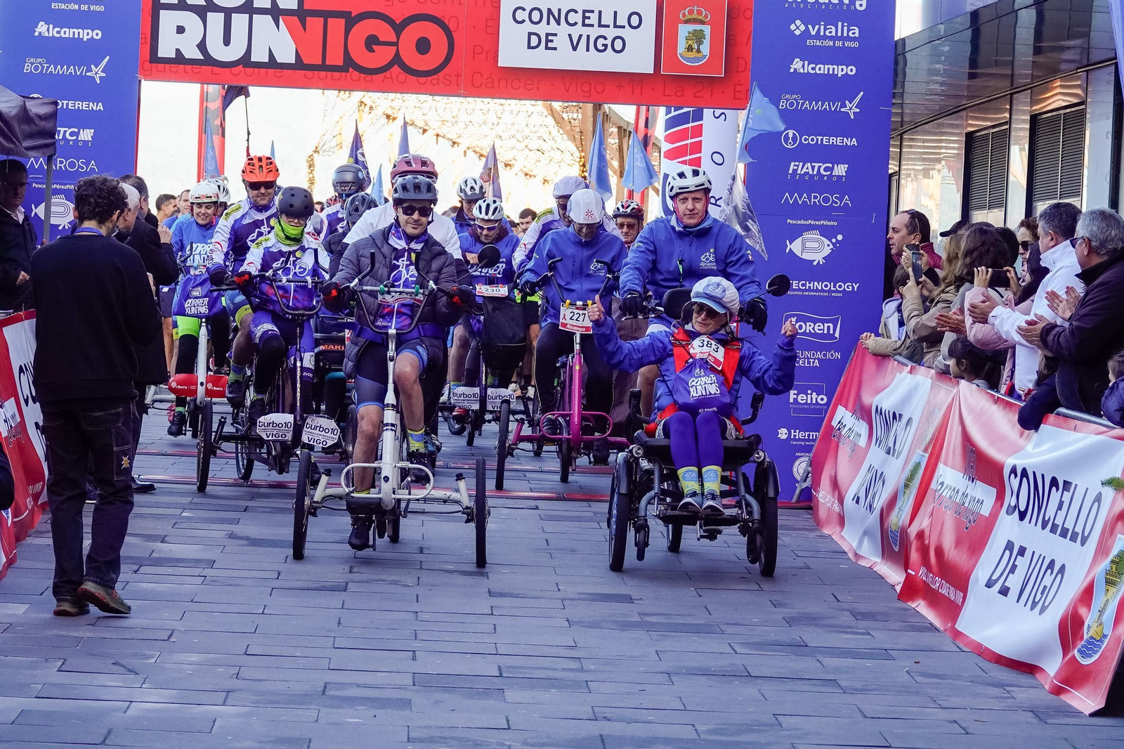Galería | La carrera popular Érguete e Corre de Vigo bate récord de participación