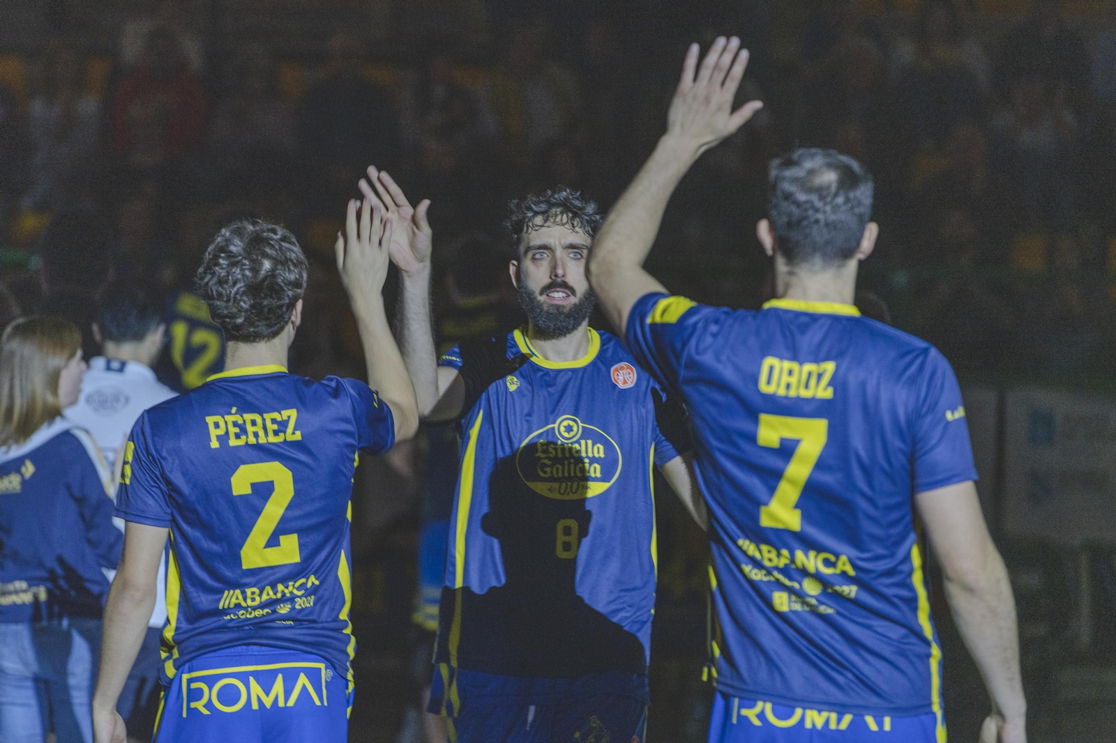 Galería | El COB asusta los fantasmas en Samaín y logra la victoria ante el Fibwi