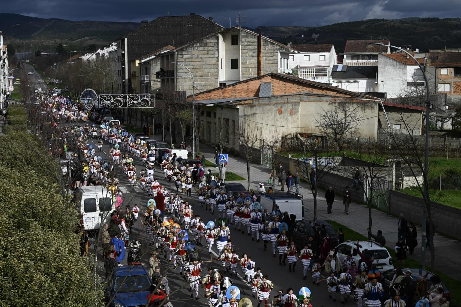 Galería | Verín di adeus a Don Carnal co derradeiro desfile de creatividade