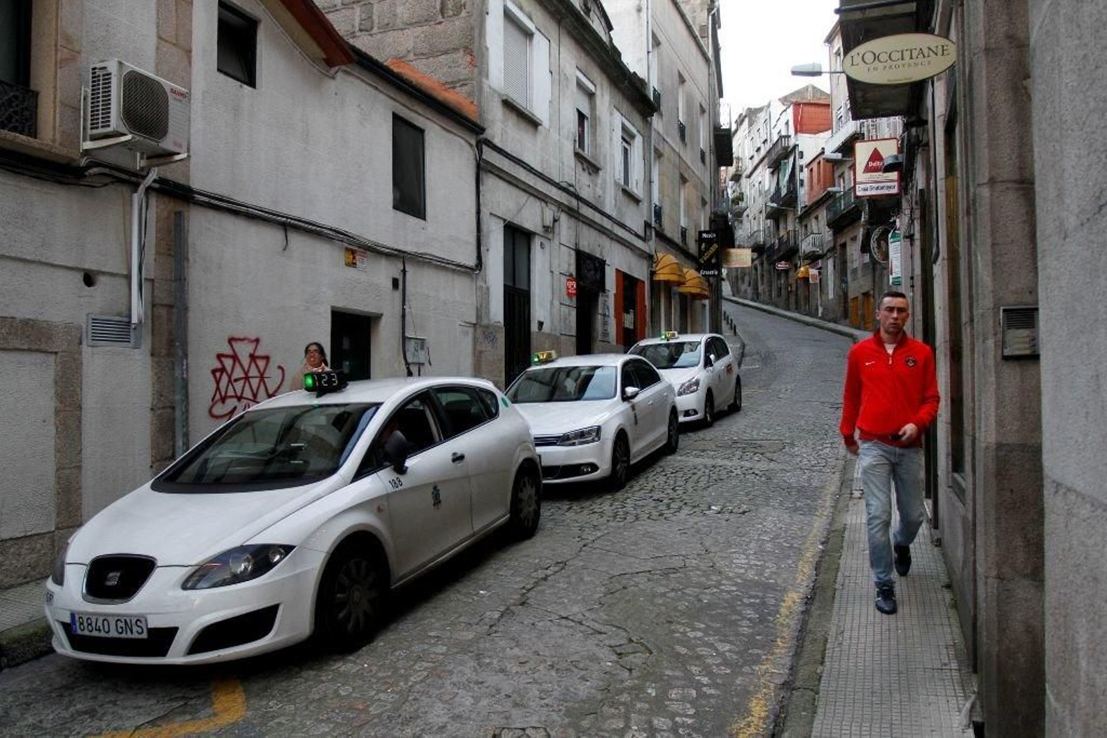 La calle Manuel Núñez se humanizará y el tráfico se limitará a residentes y tareas de carga y descarga.