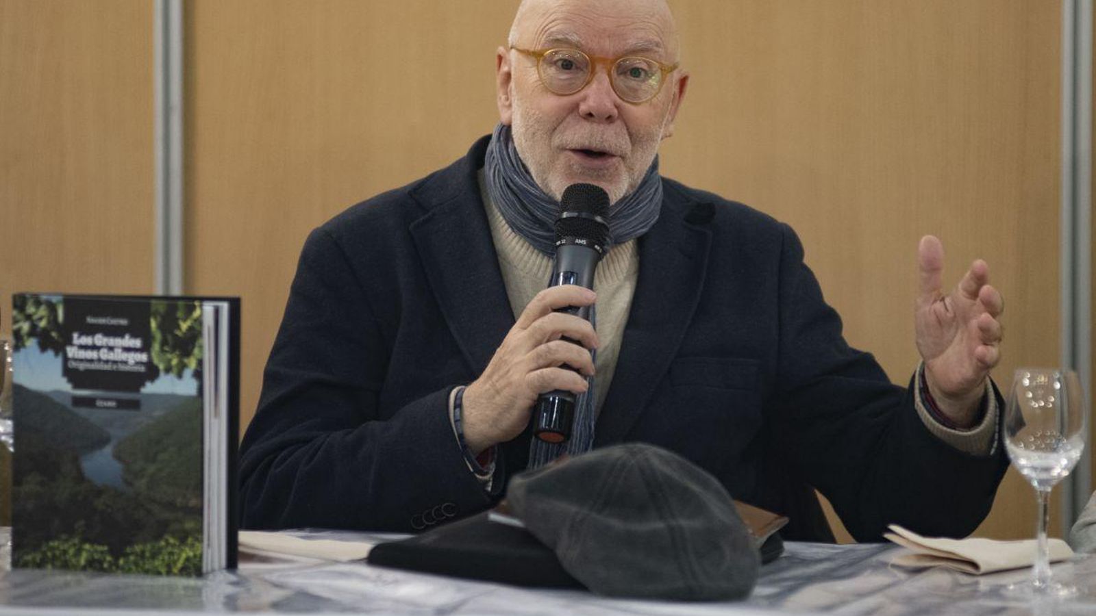 Xavier Castro, durante la presentación de “El libro de los grandes vinos gallegos, originalidad e historia”.