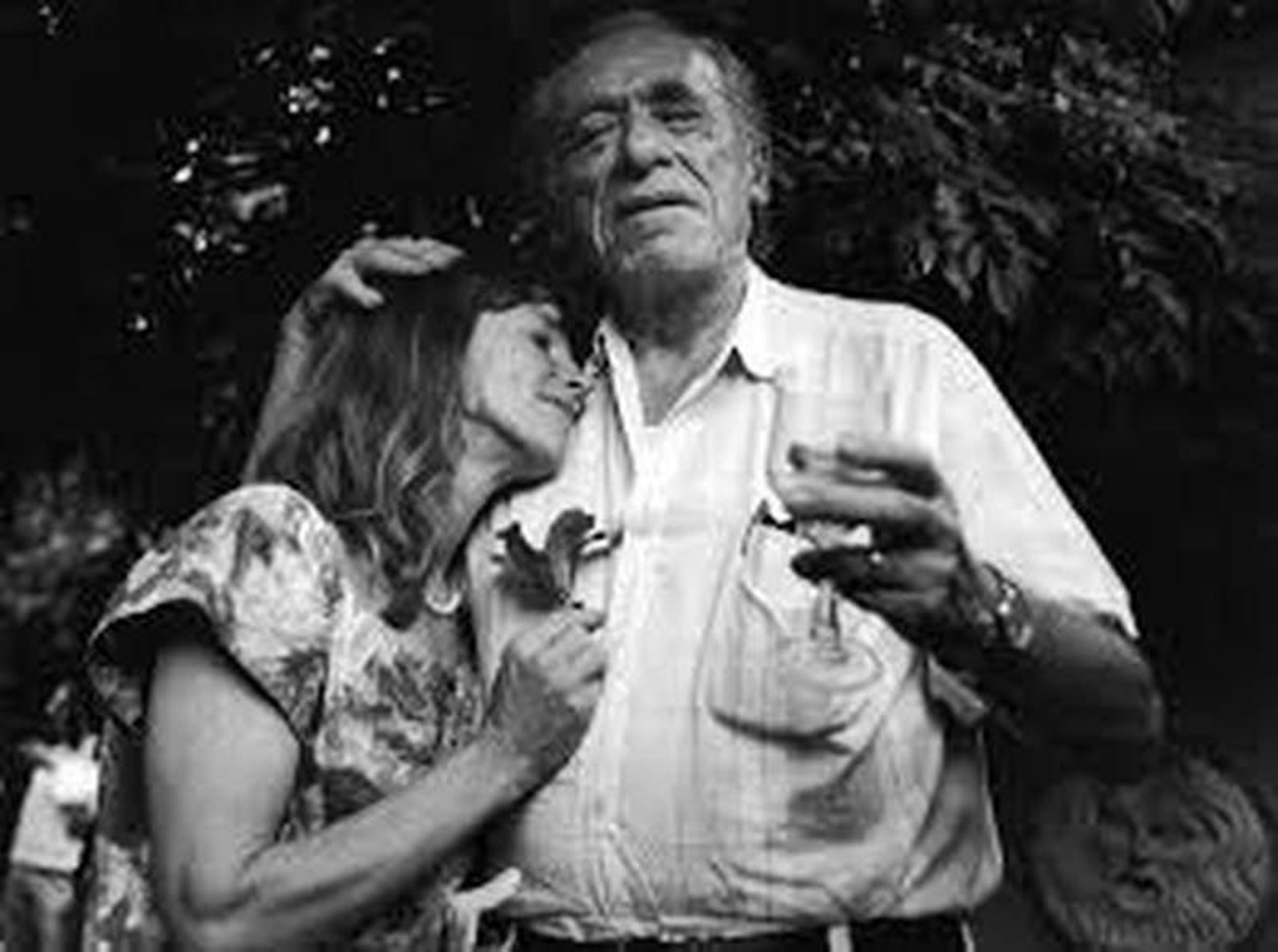 Imagen: Charles Bukowski con su mujer Linda Lee.