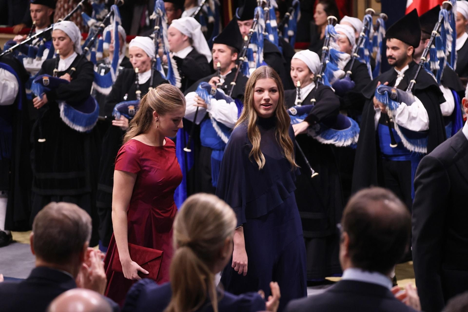 Galería | Jóvenes, democracia y un mensaje de unión; los temas que protagonizan la ceremonia de los Premios Princesa de Asturias