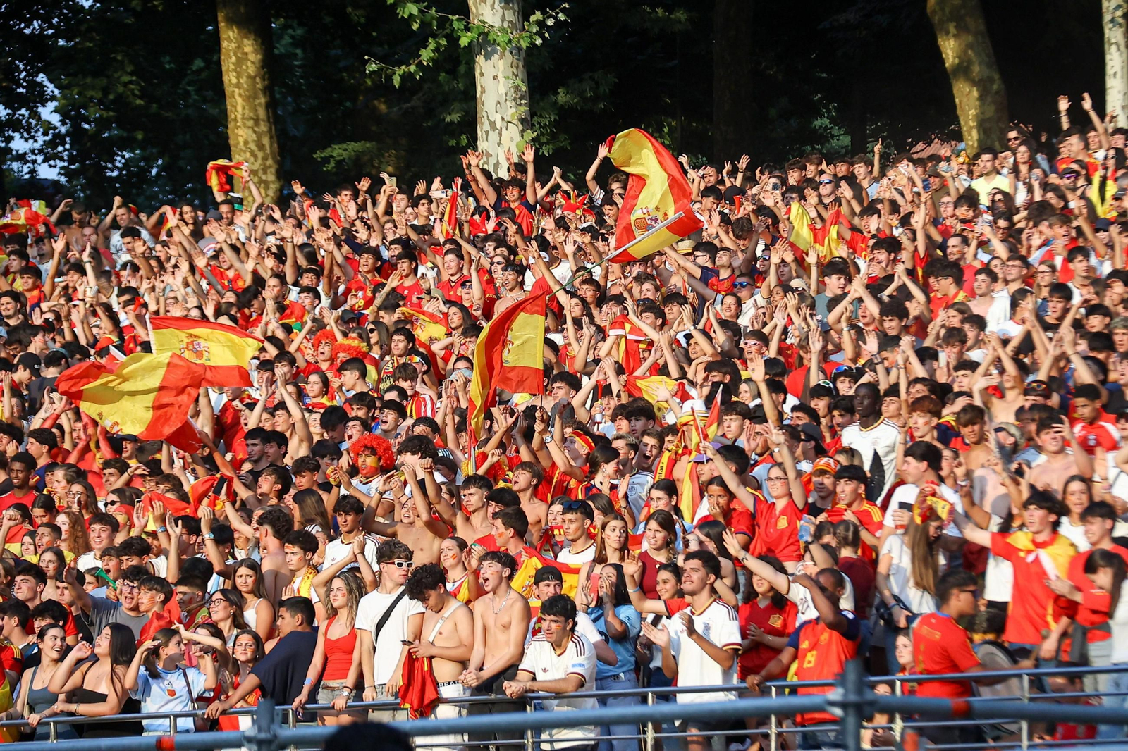 Galería | Vigo celebra la victoria de España en el Mundial 2026