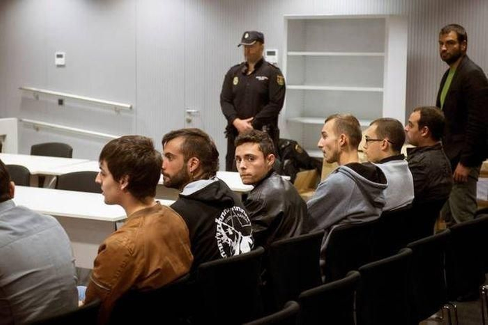 Los miembros de La Insurgencia en el juicio.
