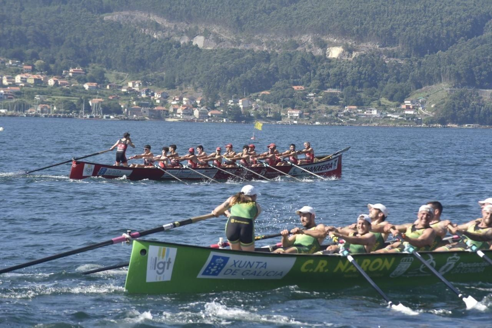 Traiñeiras en Redondela.