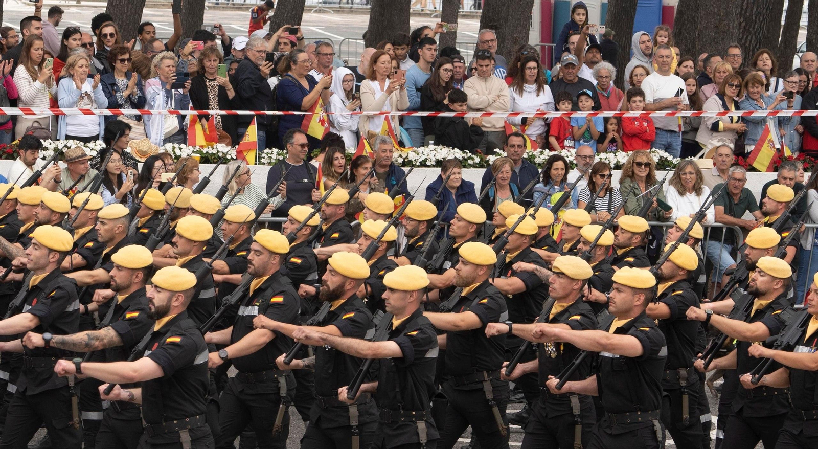 Galería | Las mejores imágenes del histórico Día de las Fuerzas Armadas en Vigo