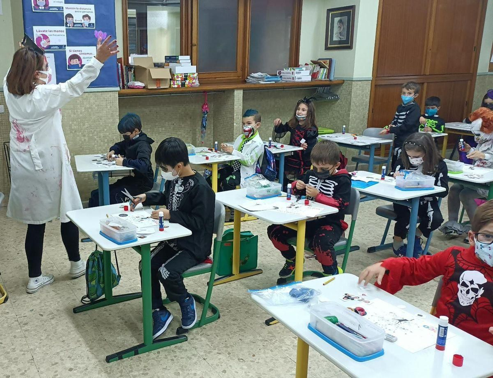 Maristas. Tamén traballaron na clase sobre o Samaín.