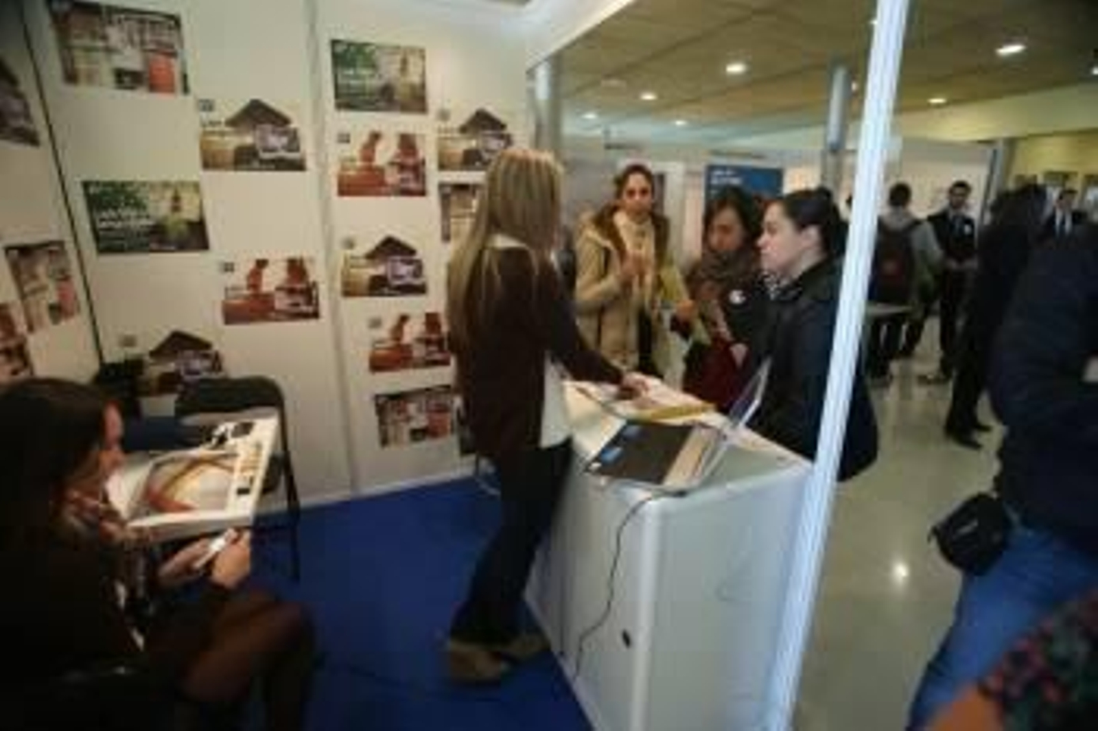 Cientos alumnos acudieron al foro de 2013. (Foto: ARCHIVO)