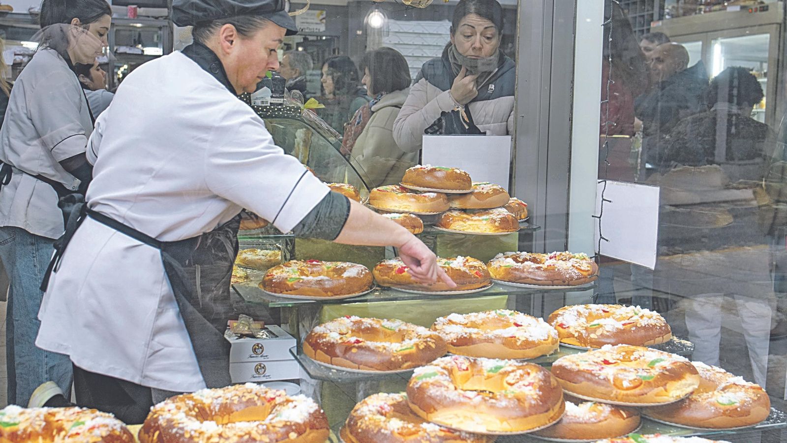 Roscones de Reyes en Confitería Miguel.