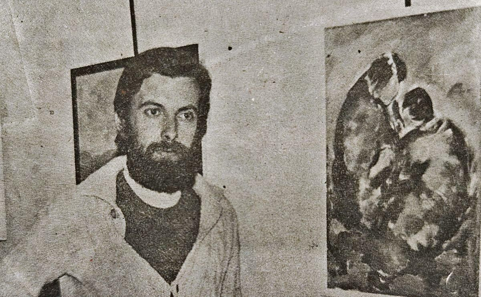 El artista Antón Sobral en la exposición.