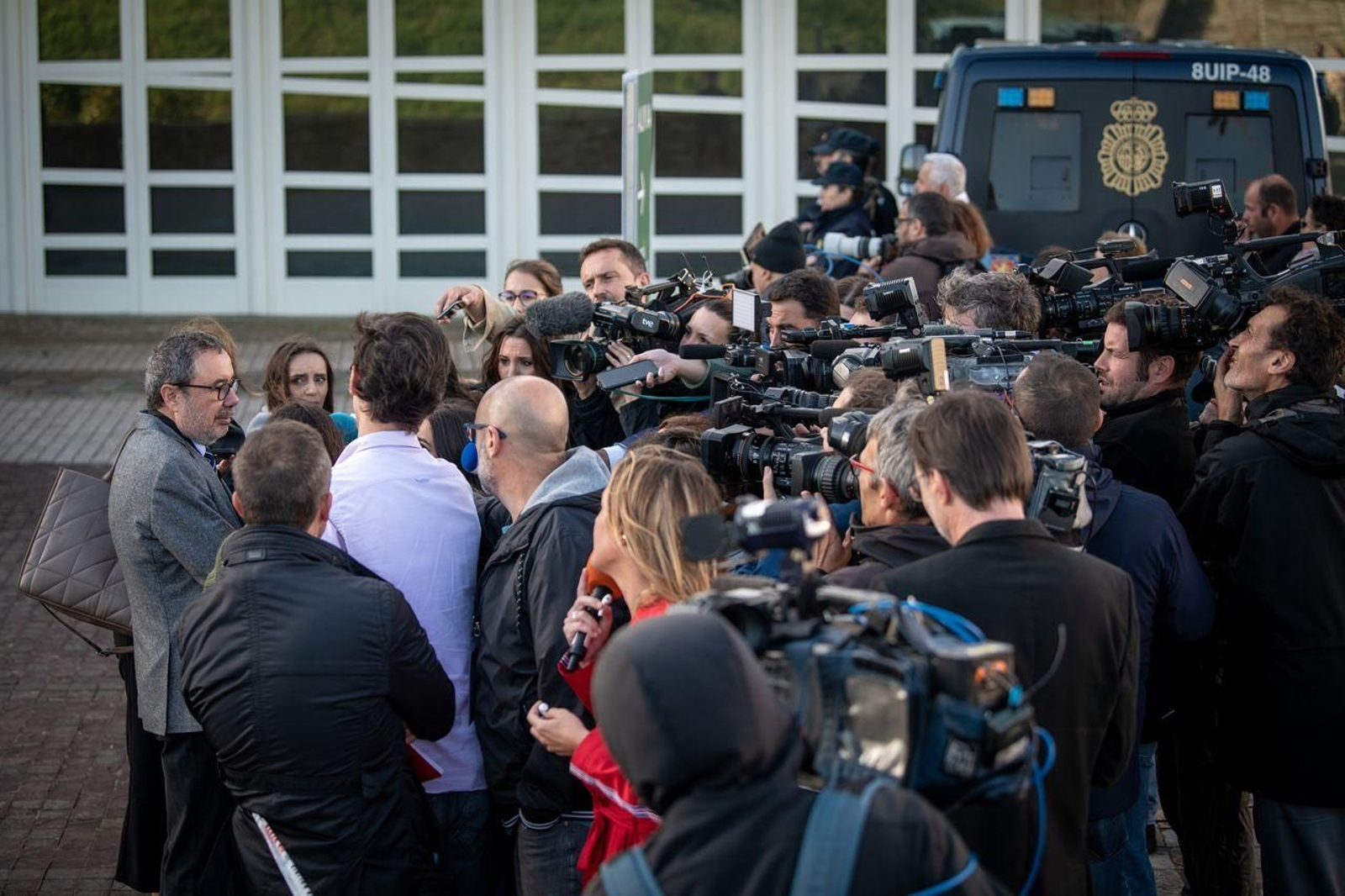 SANTIAGO DE COMPOSTELA (EDIFICIO CINC - CIDADE DA CULTURA). 06/10/2022. A CORUÑA. Segundo día do xuízo polo accidente do tren Alvia ocorrido en Angrois no ano 2013, con dous acusados (o conductor, Francisco José Garzón Amo, e o director da seguridade na circulación de Adif no momento da posta en funcionamiento da línea entre Ourense e Santiago, Andrés Cortabitarte), e que conta con 669 testigos. FOTO: ÓSCAR PINAL

Manuel Prieto Romero, avogado defensor de José Garzón Amo, maquinista.
