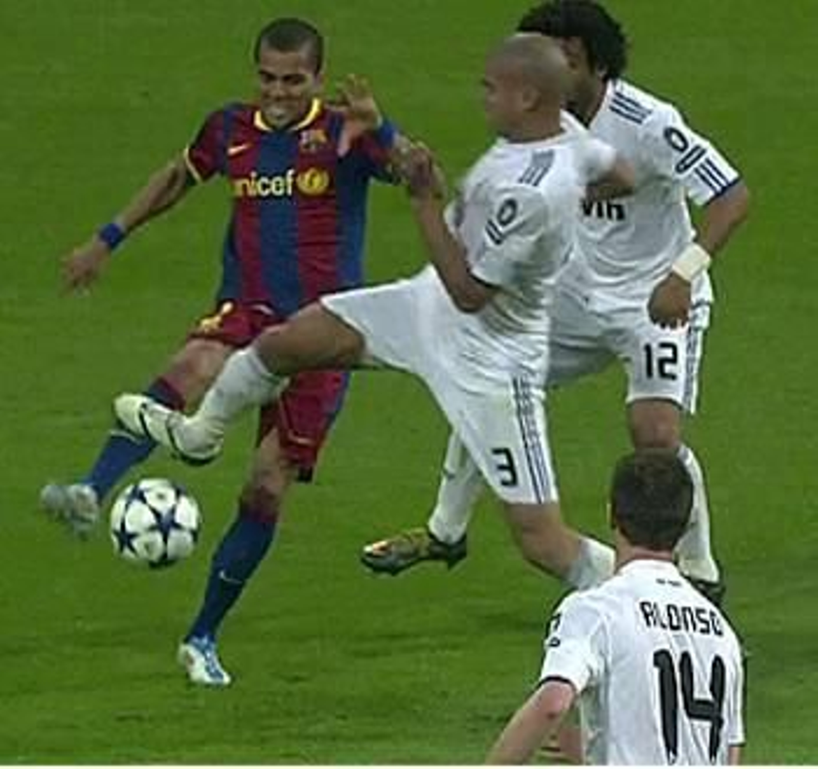 Jugada que suscitó la expulsión de Pepe