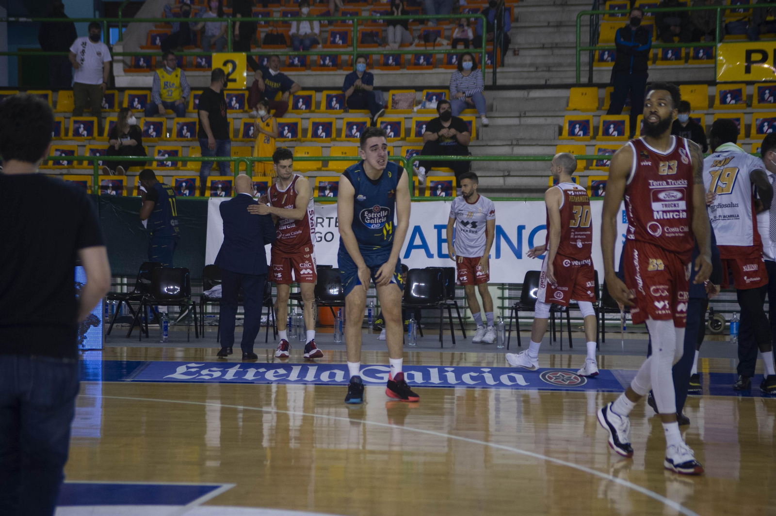 Baloncesto en el Pazo Paco Paz COB-Murcia