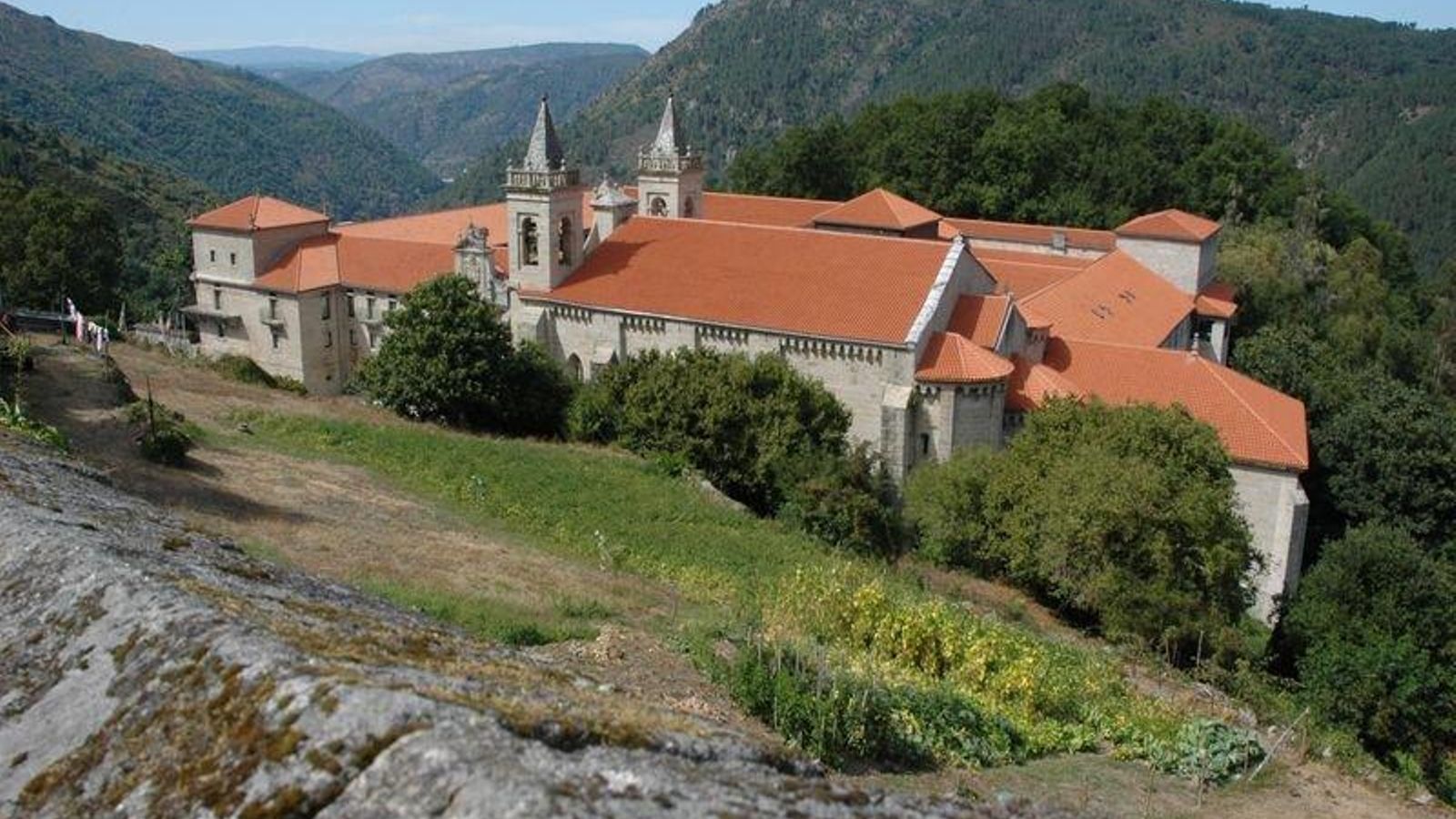 Monasterio de Santo Estevo, en el corazón de la Ribeira Sacra.