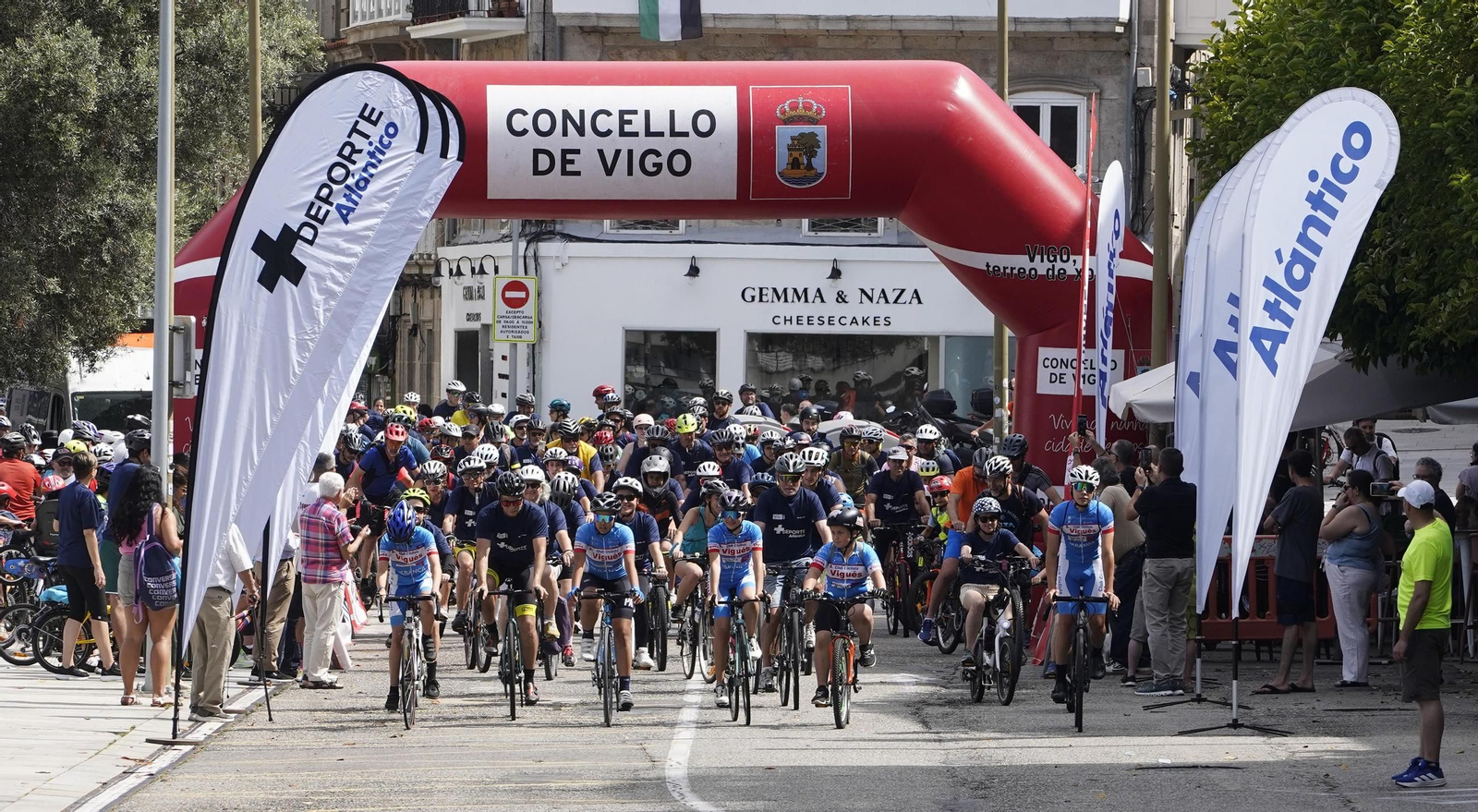 Galería | El ciclismo toma Vigo con la primera edición del Día de la Bici de Atlántico