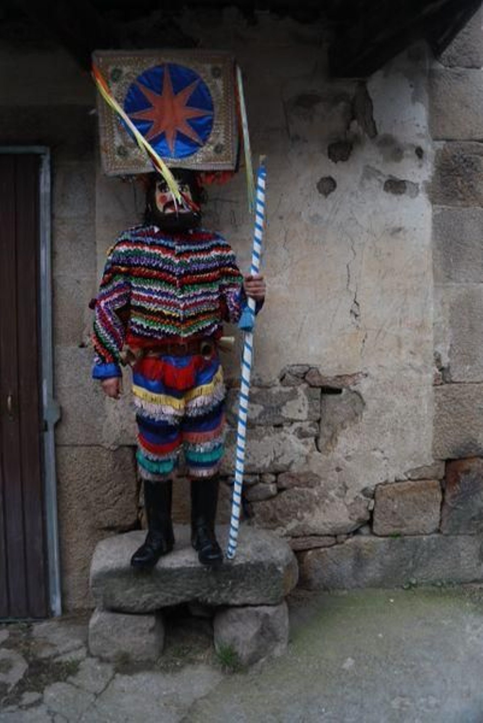 Boteiros recorren Vilariño de Conso (JOSÉ PAZ)