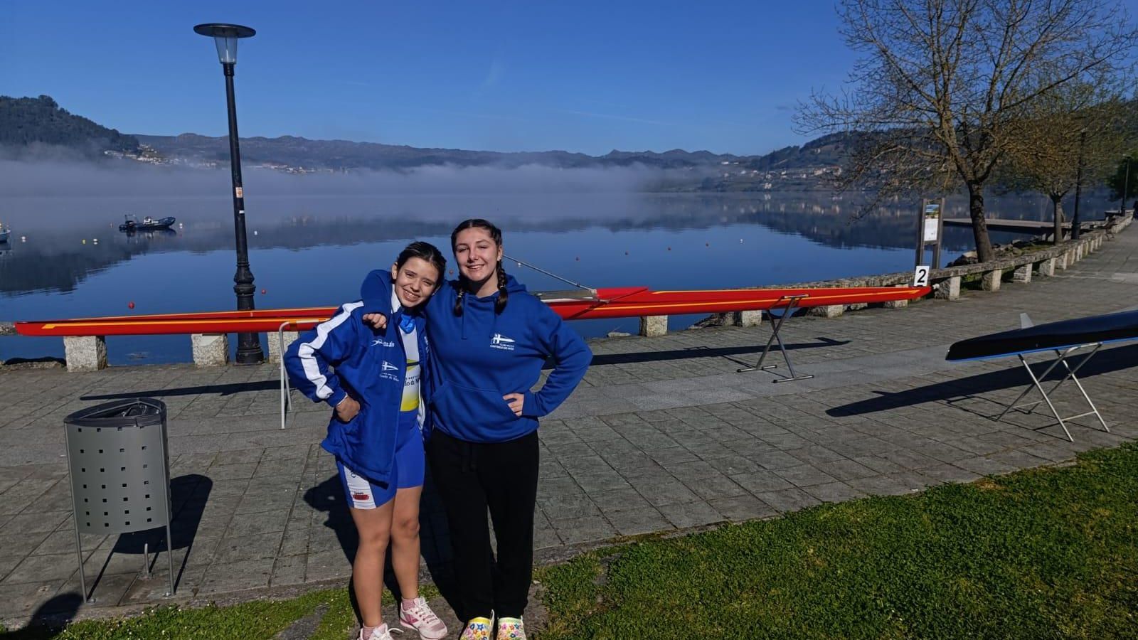 Alegría en las integrantes del Club de Remo Castrelo do Miño