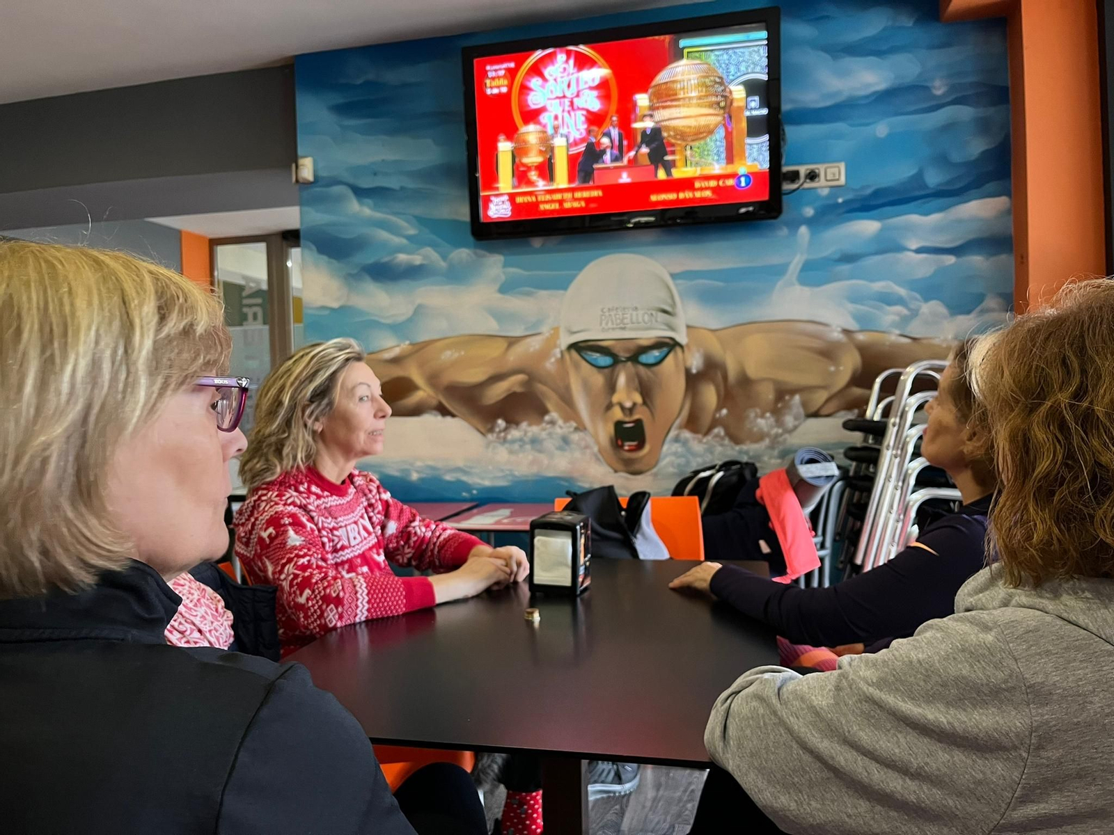 Ambiente de lotería en la ciudad de Ourense. XESÚS FARIÑAS