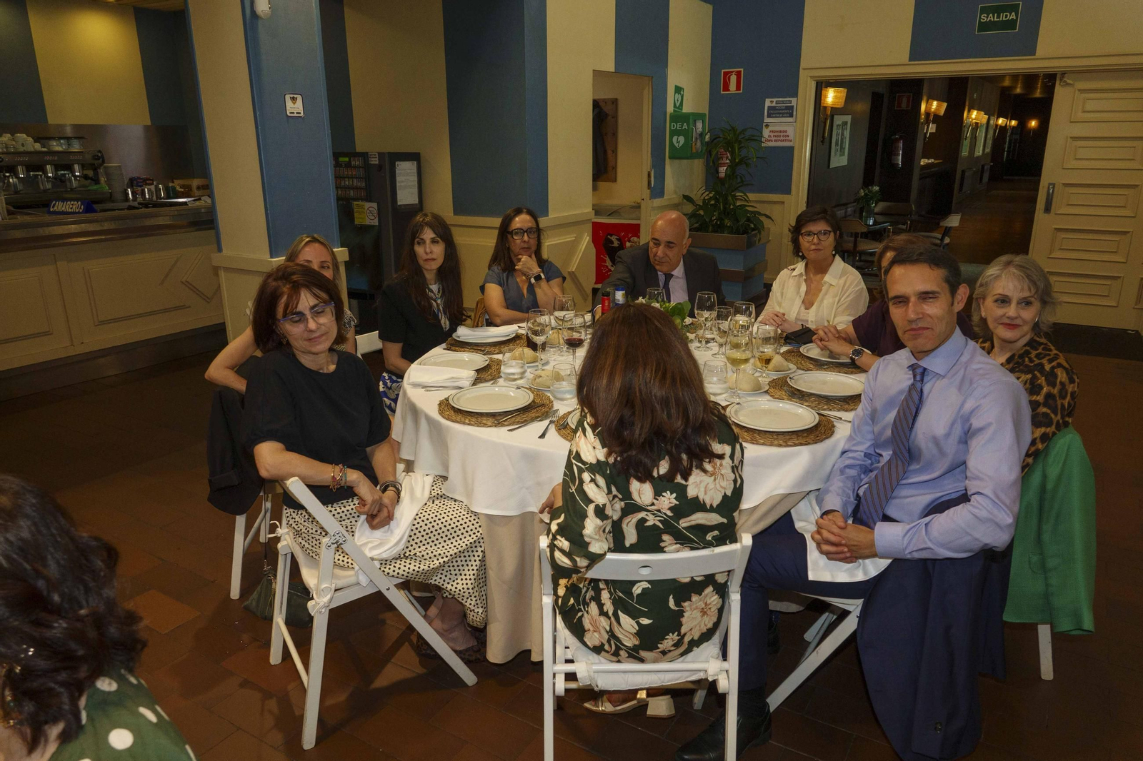 Galería | Emotiva despedida en Vigo al exjuez decano Germán Serrano