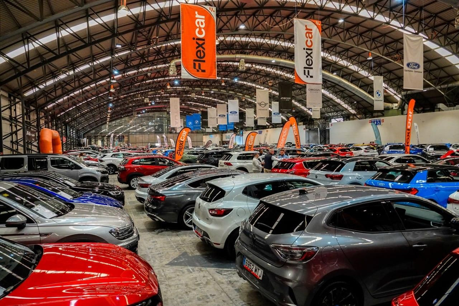 Galería | Mil coches de ocasión toman el Ifevi
