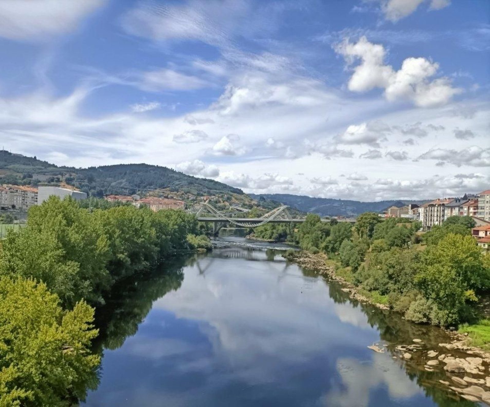 Silvana Vilar Rodríguez envía esta foto titulada "Ponte do Milenio"