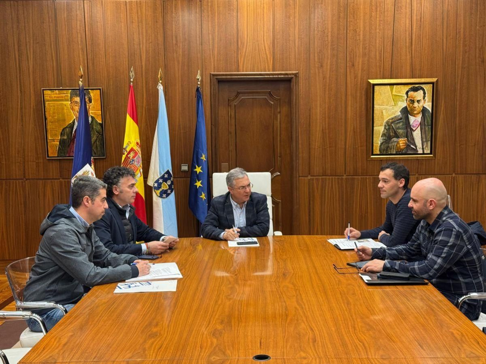 Reunión entre Diputacion, Concello y Club Náutico.