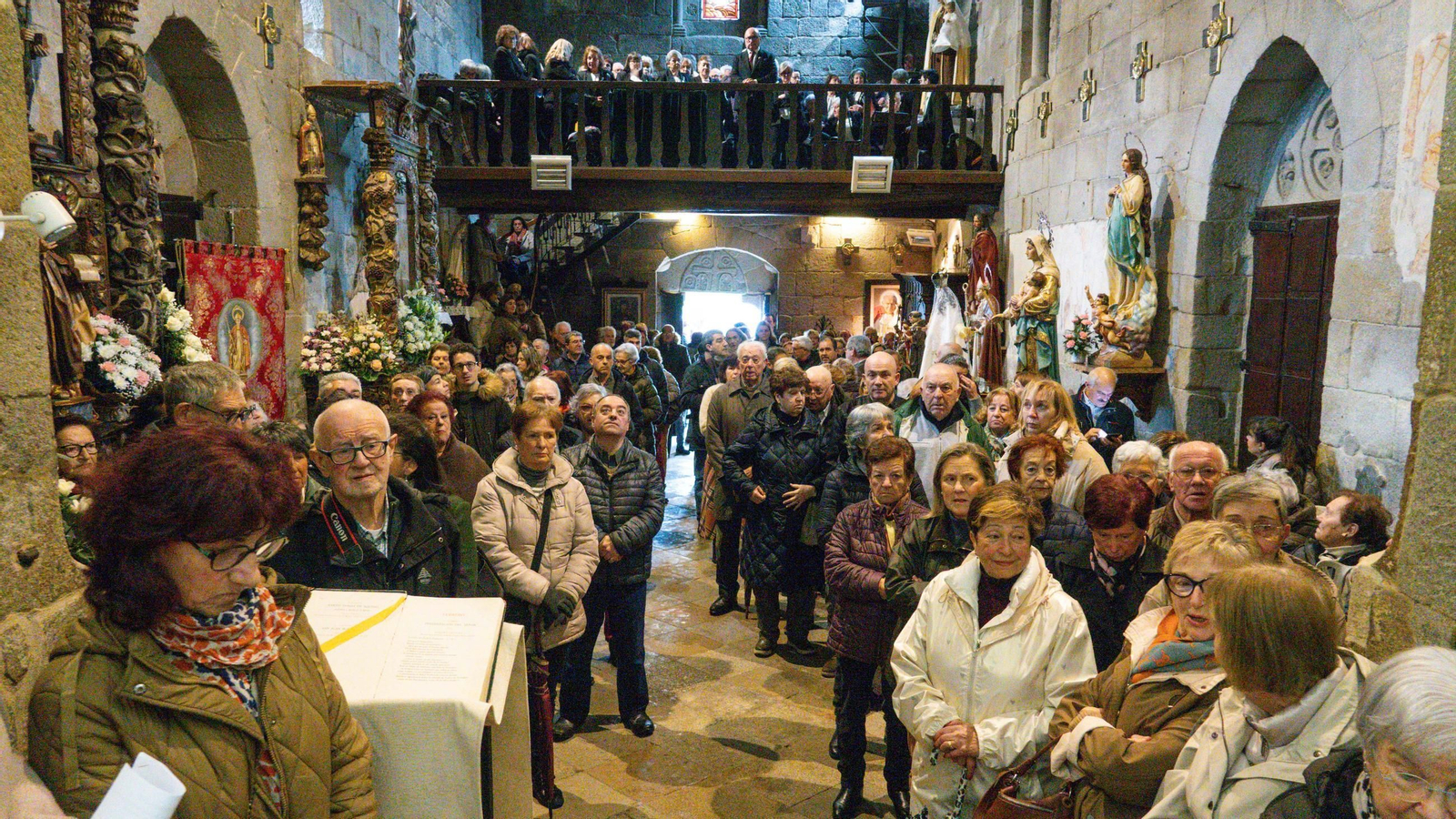 Galería | Vigo celebra As Candelas pese a la lluvia