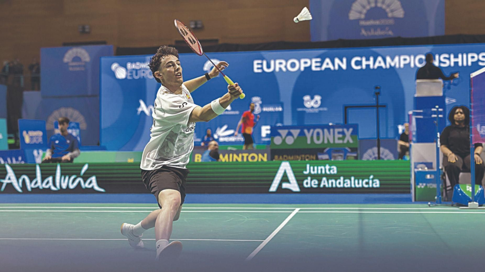 Jacobo Fernández, durante el partido de ayer en Huelva.
