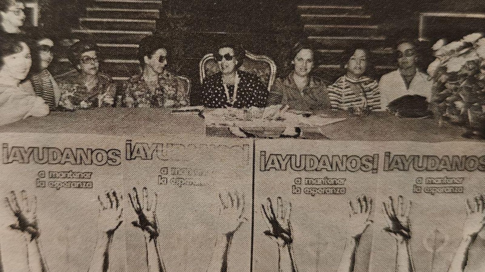 Mesa petitoria contra el cáncer instalada en el Gobierno Civil.