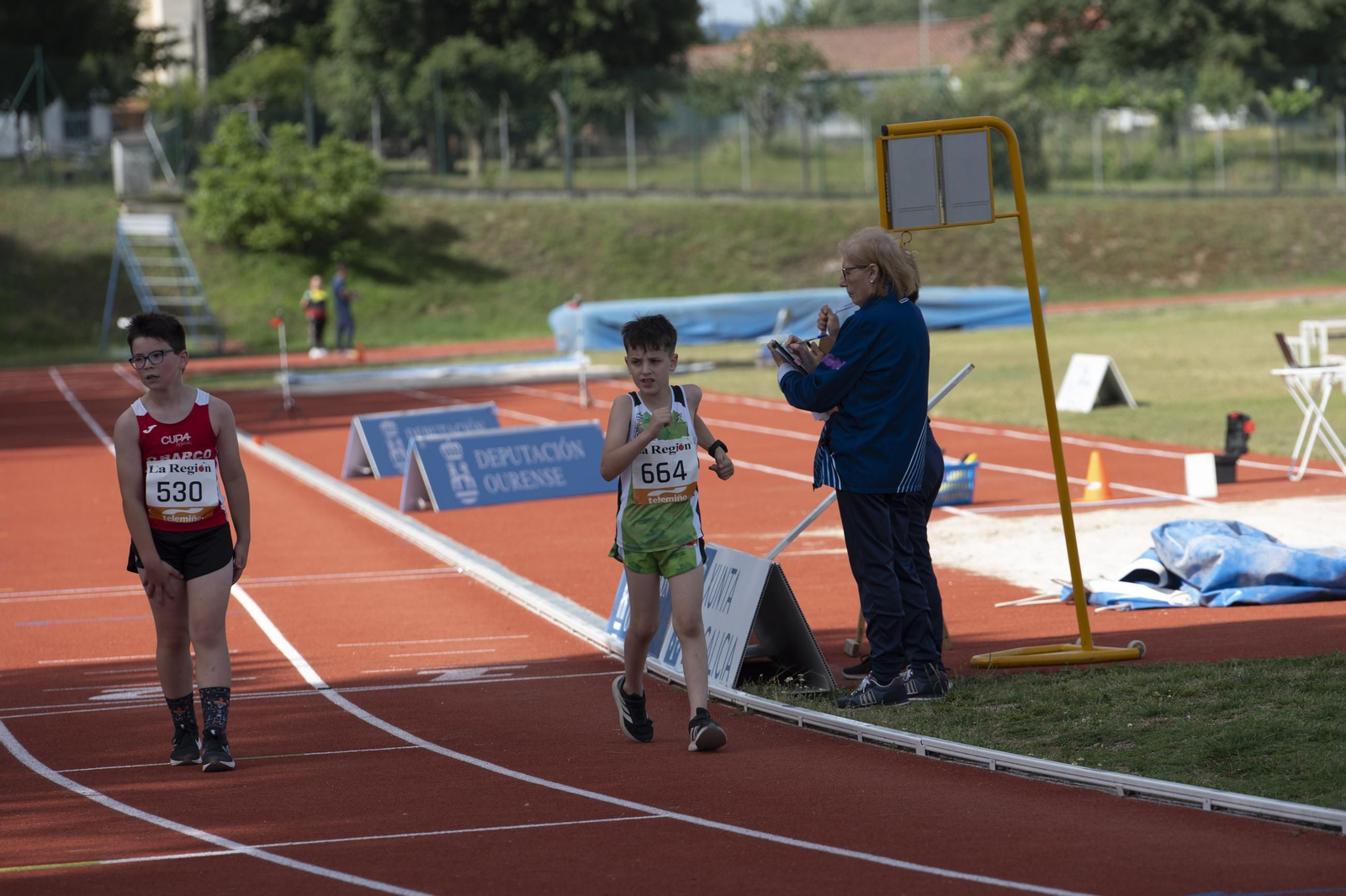 Juventud al poder sobre la pista Josefina Salgado