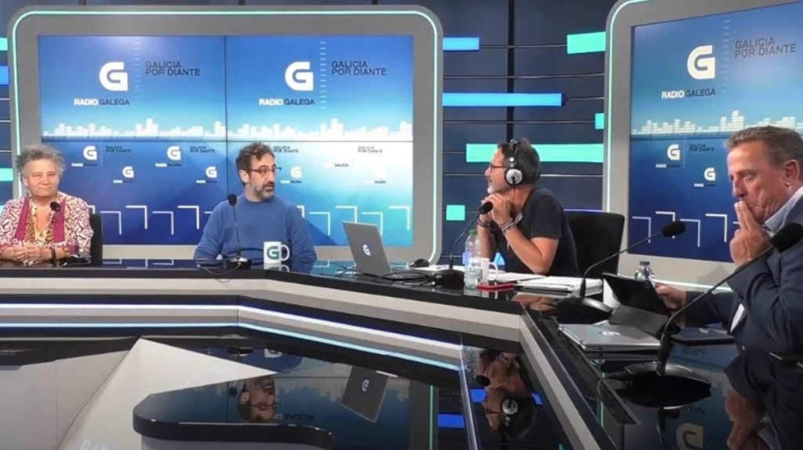 Tertulia nocturna na Radio Galega e na TVG.