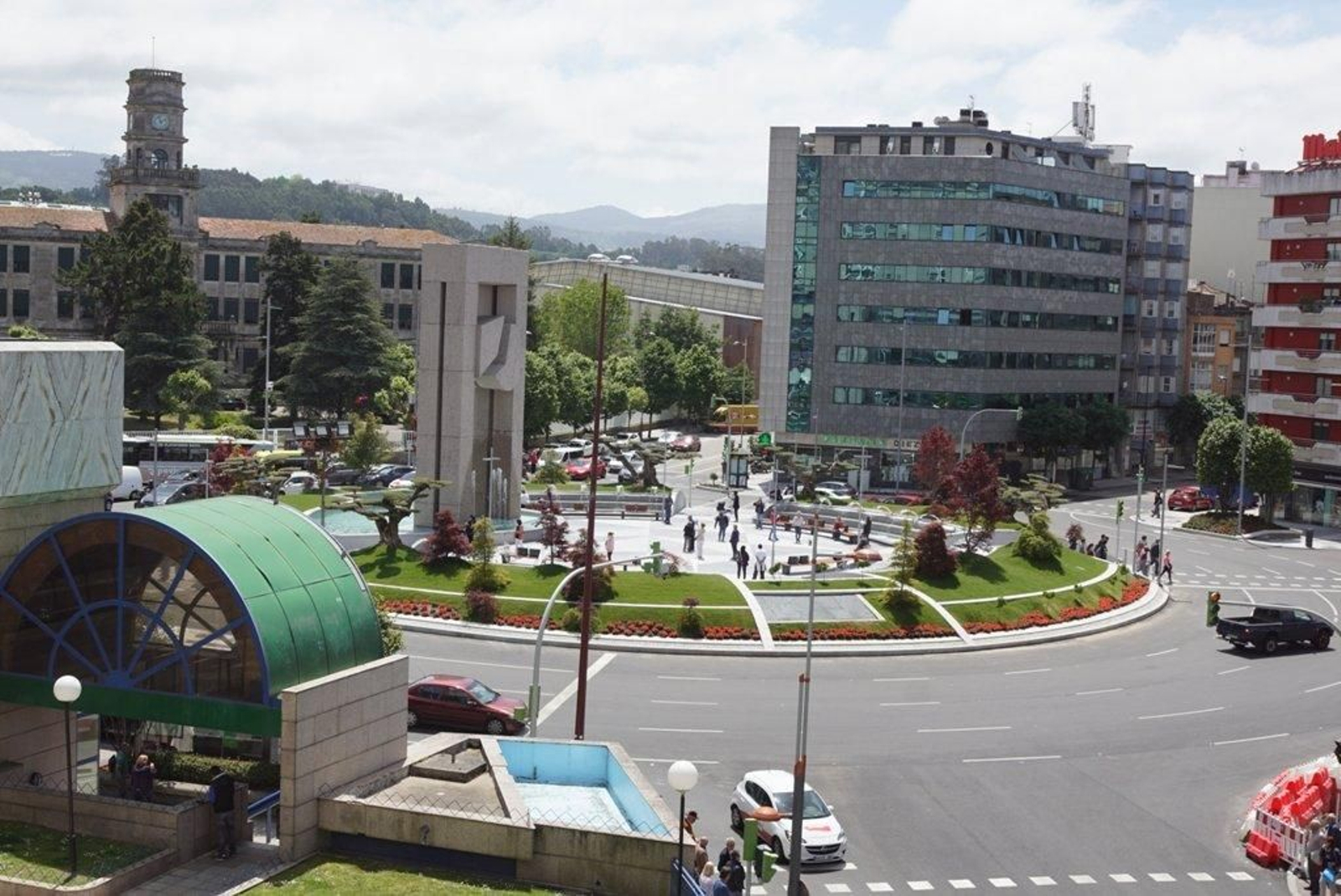 Vista aérea  de Plaza América // Vicente