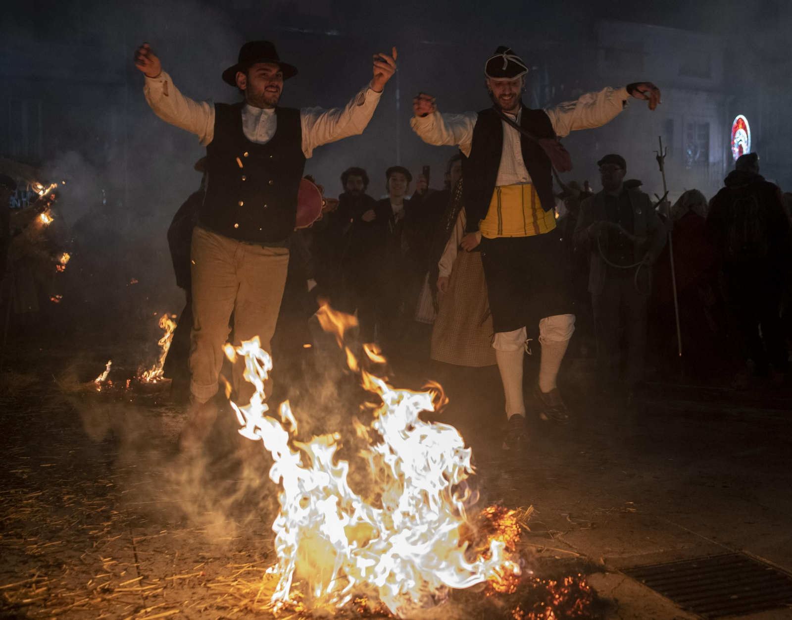 La asociación cultural A Pantalla organizó un año más este ritual popular.