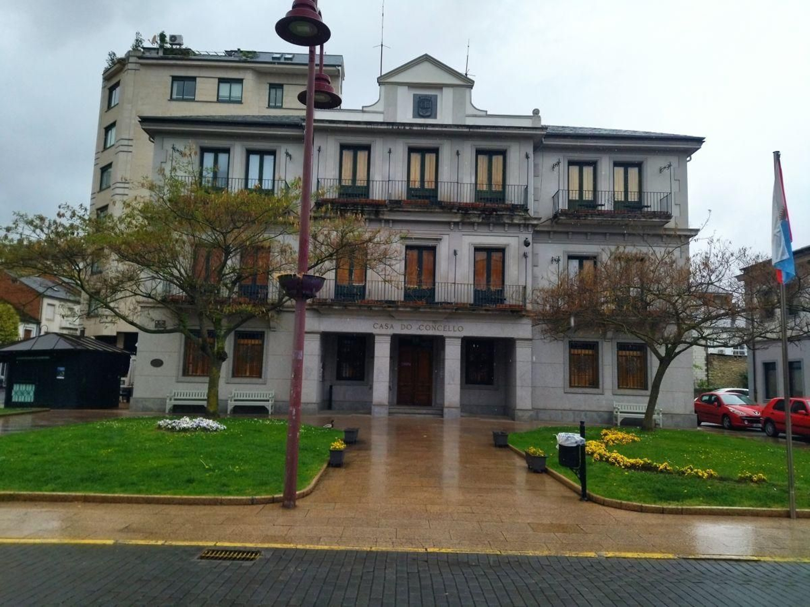 Fachada de la Casa Consistorial de O Barco de Valdeorras.