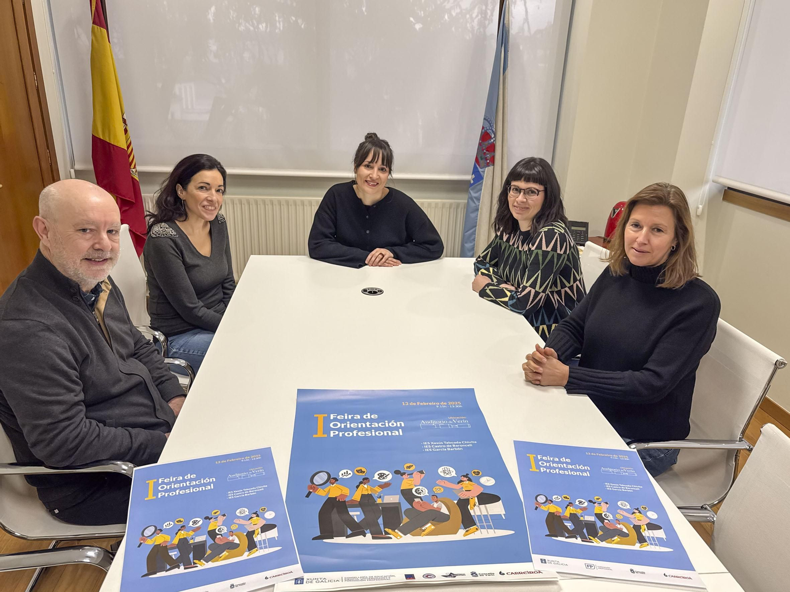 Daniel Veiga, Lucía López, Samanta Barreira, Paloma Conde-Corbal e Maite González, este martes en la presentación.