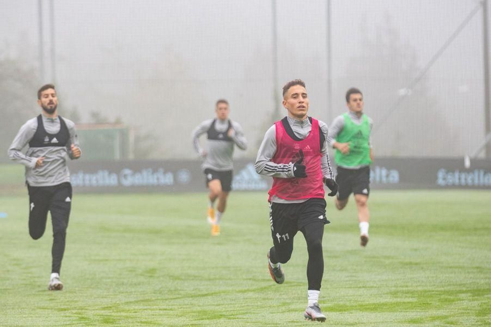 Emre Mor fue operado ayer y se recuperará en cuatro o cinco semanas.