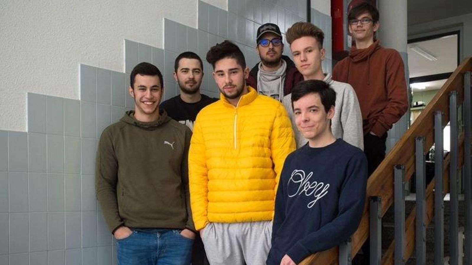 Alexis, Noel, Álex, Brais,  Pablo, Iago y Juan; alumnos de Informática del CIFP A Carballeira.