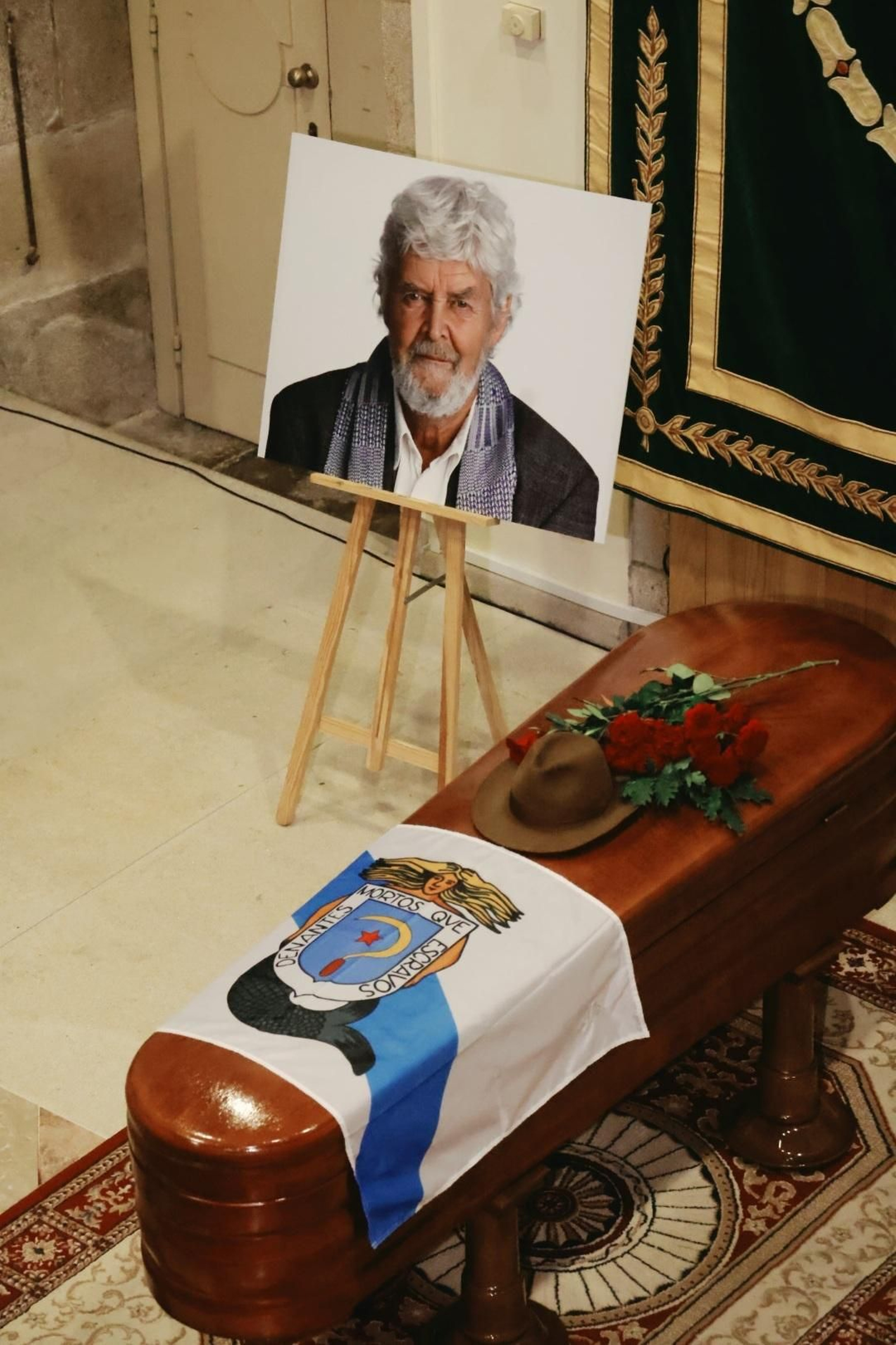 Galería | Adeus a Beiras no Museo do Pobo Galego: política, cultura e universidade despiden a "un compostelán universal"