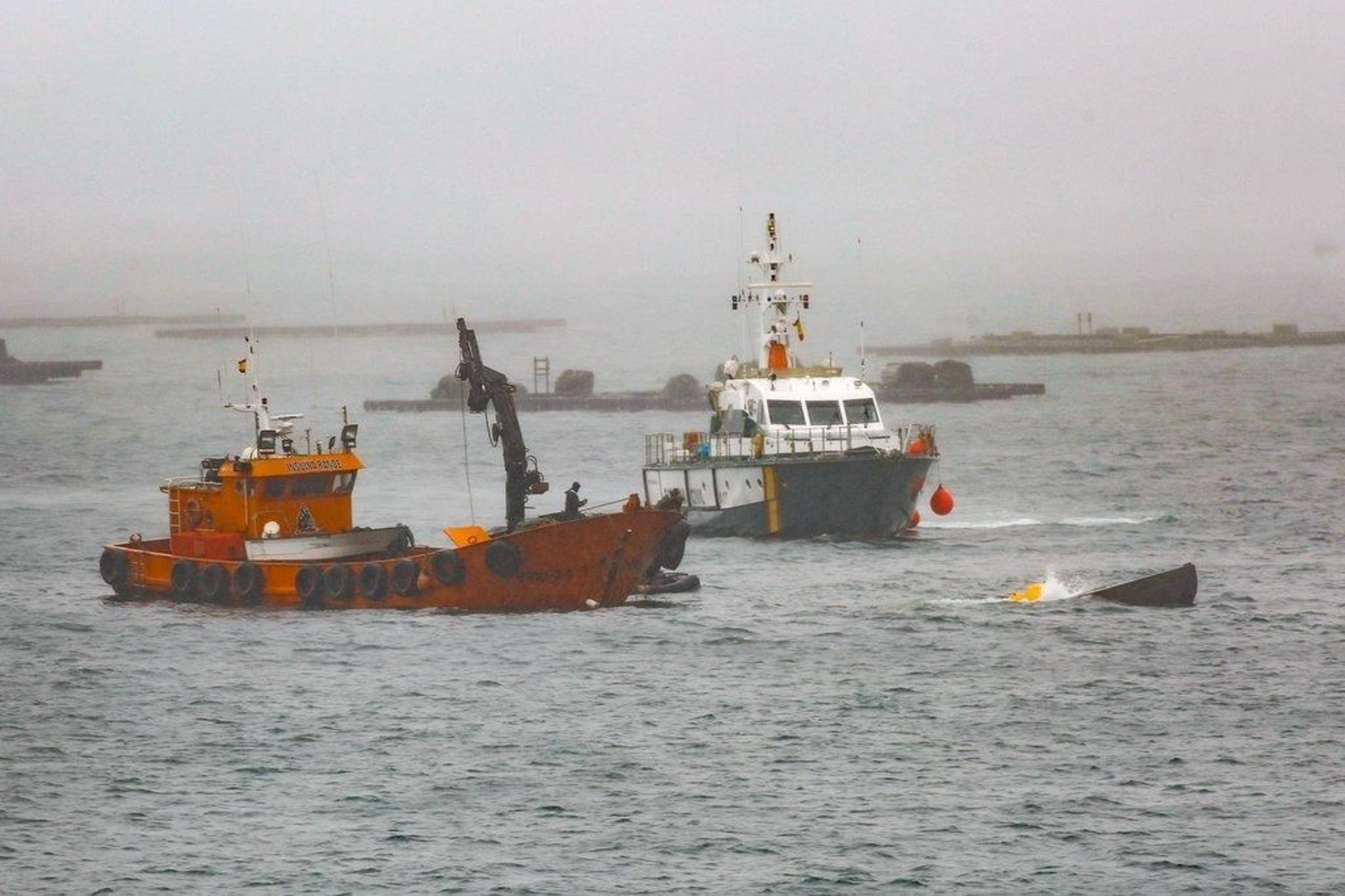 El narcosubmarino en la Ría de Aldán 10