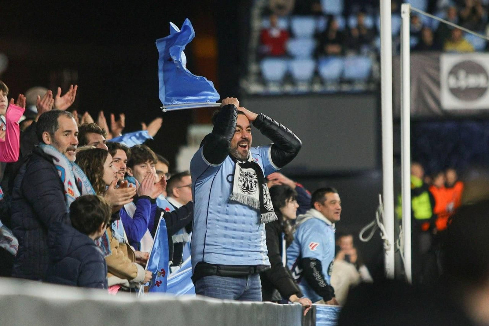 Galería | El Celta y el PAOK hacen vibrar Balaídos