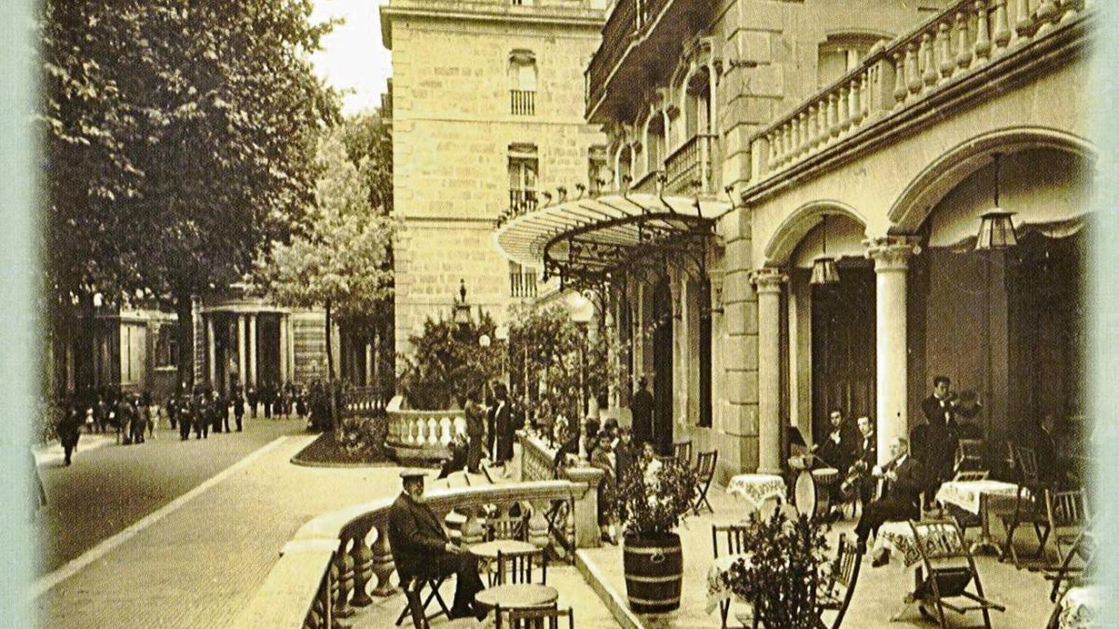 La terraza del Gran Hotel Balneario de Mondariz.