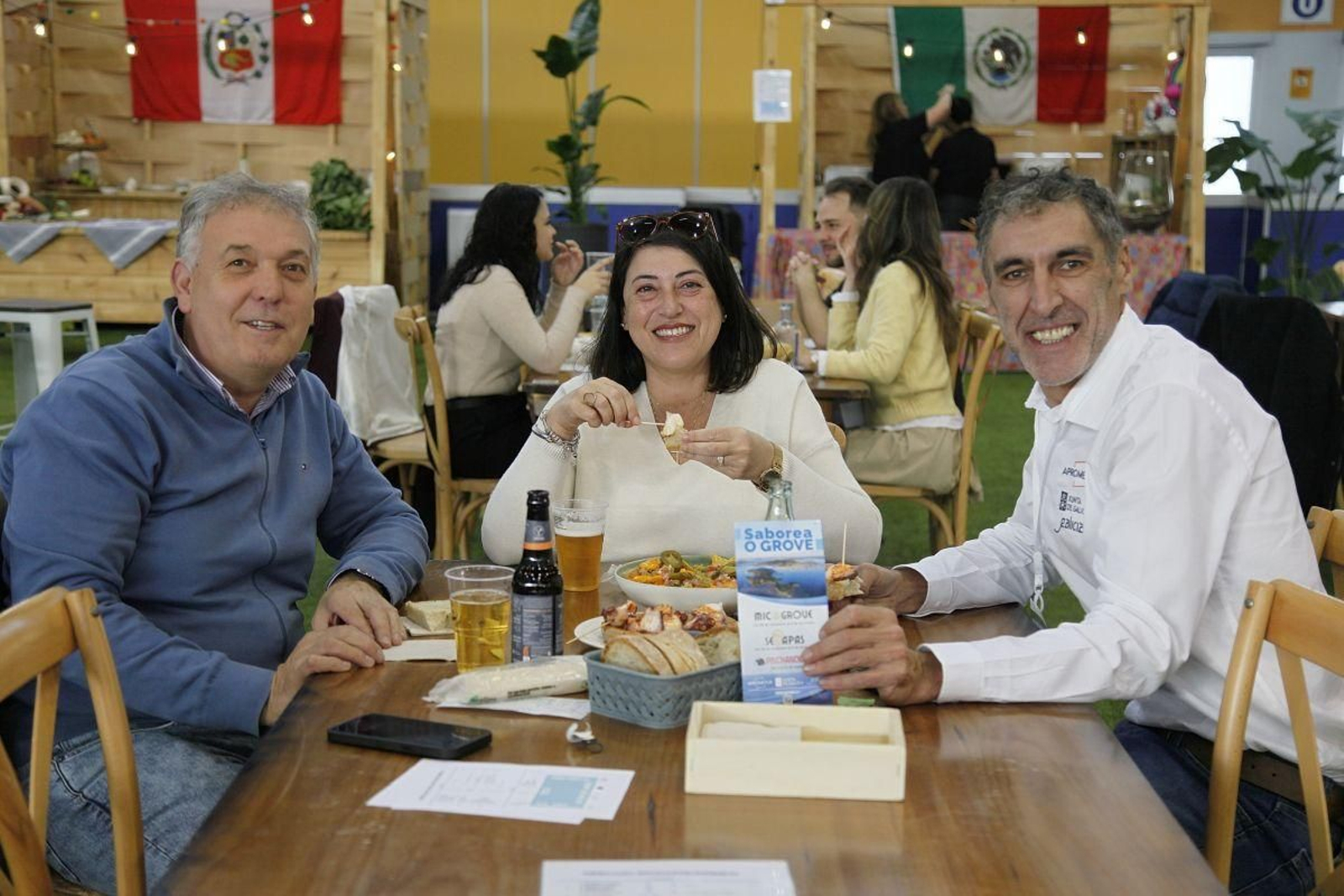 Jaime, Teresa y Berto no dejaron pasar la ocasión.