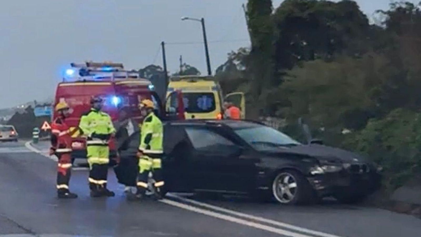 El vehículo siniestrado en la A-55 este domingo.
