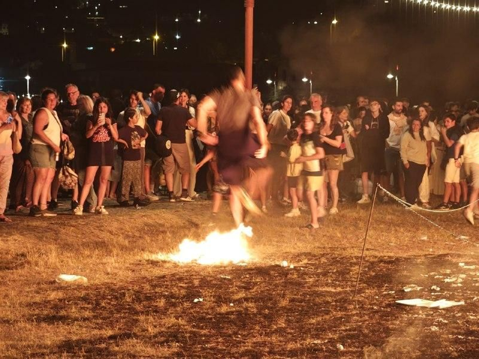 Galería | Las hogueras de San Xoán encienden Vigo y su área